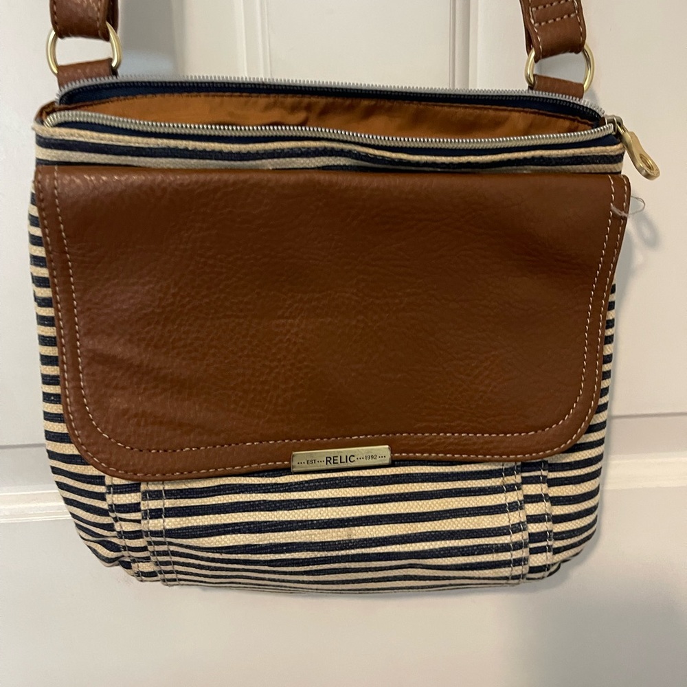 Relic cross body bag